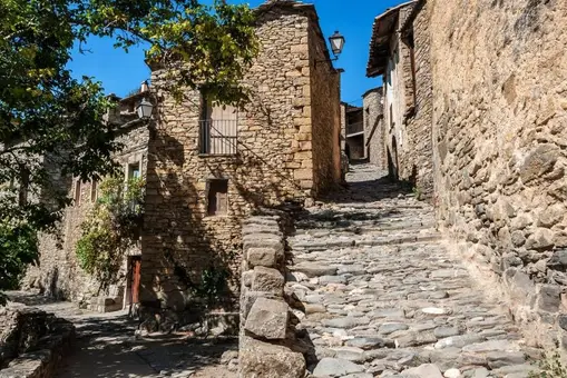 Ni albañil ni arquitecto: el maño que convirtió una cuadra en una cómoda casa cuenta cómo lo hizo Ni albañil ni arquitecto: el maño que convirtió una cuadra en una cómoda casa cuenta cómo lo hizo