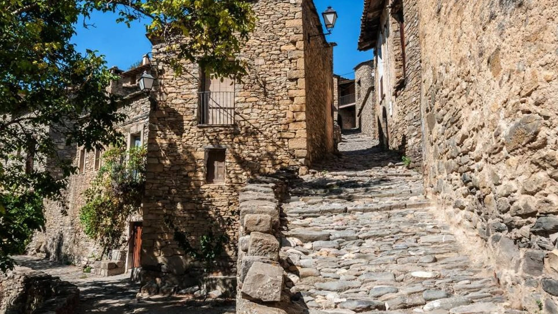 Este pueblo medieval en el Pirineo aragonés tiene 1.000 años de historia y es digno de visitar