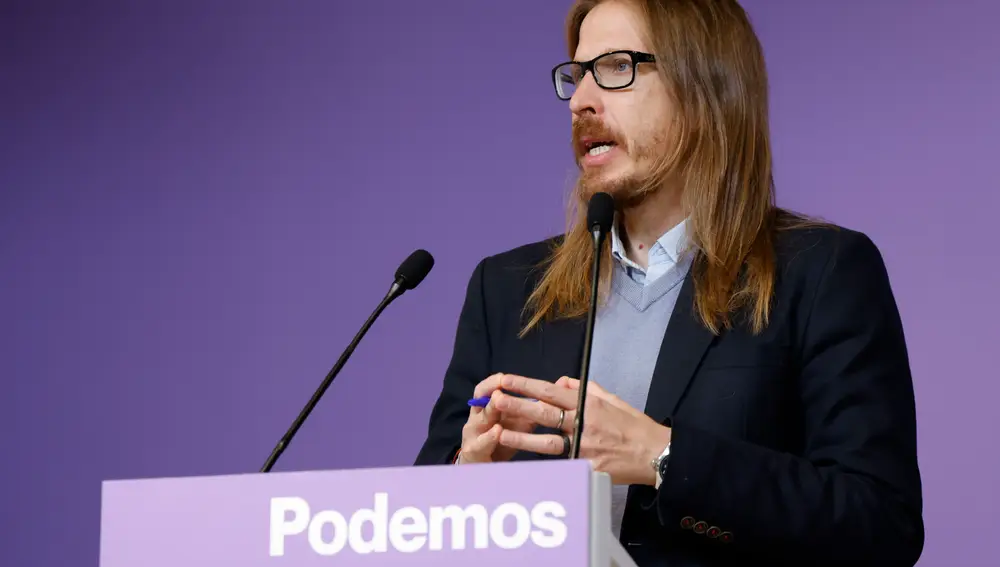 Rueda de prensa del secretario de organización de Podemos, Pablo Fernández