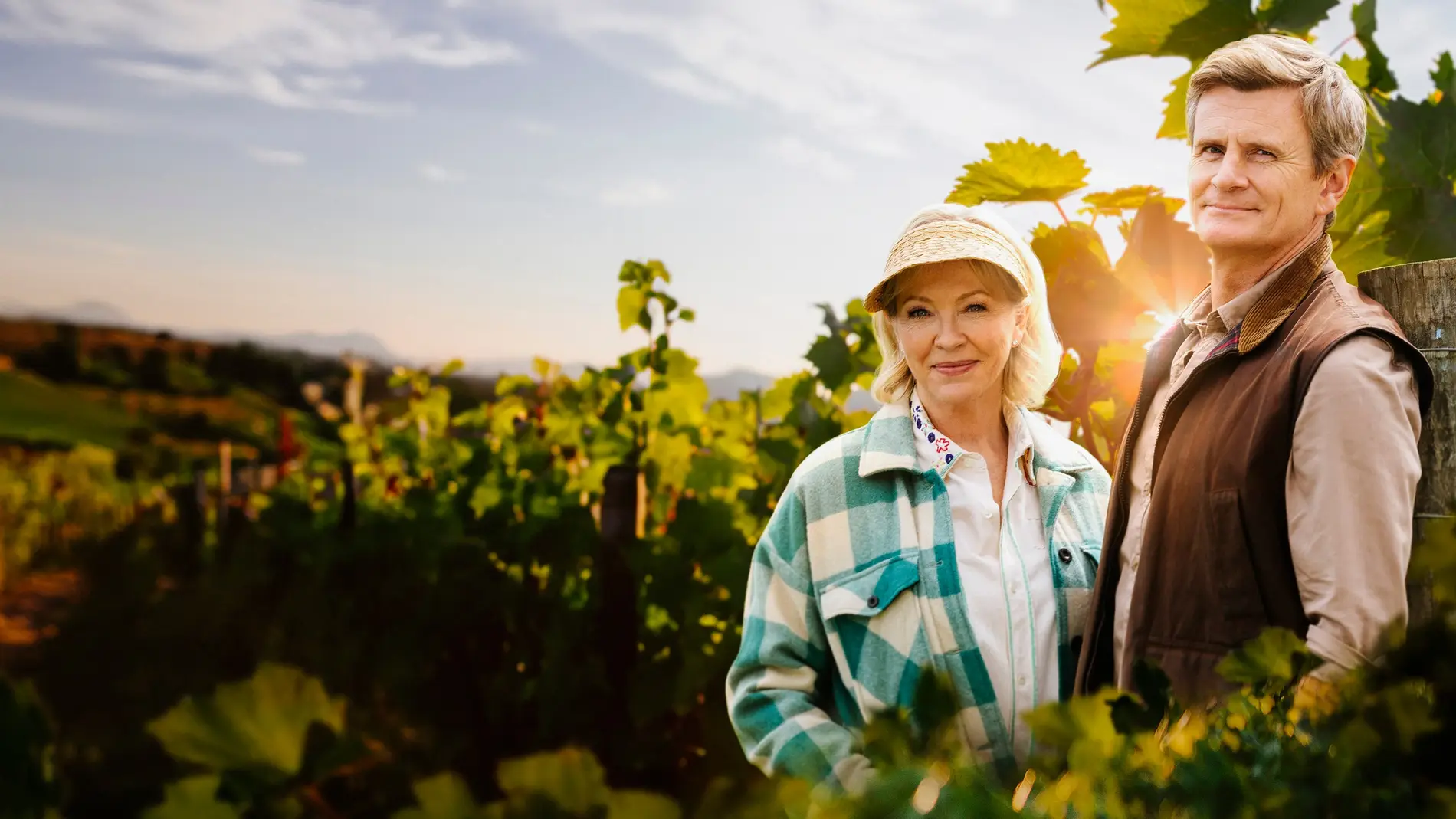 Imagen promocional de la serie "Under the Vine"