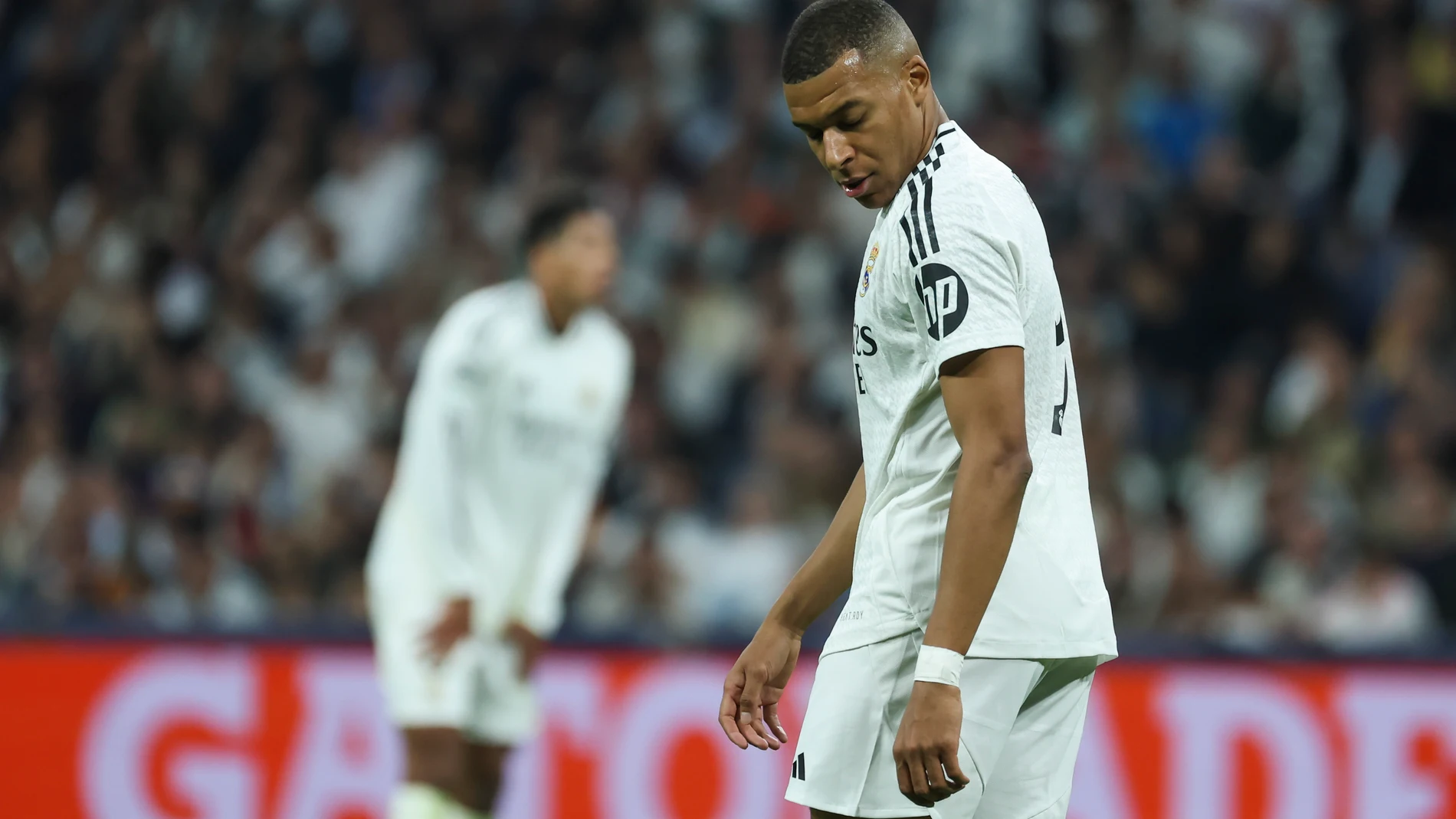 MADRID, 05/11/2024.- El delantero del Real Madrid Kylian Mbappé, durante el partido de la Liga de Campeones que Real Madrid y AC Milán disputan este martes en el estadio Santiago Bernabéu. EFE/Kiko Huesca