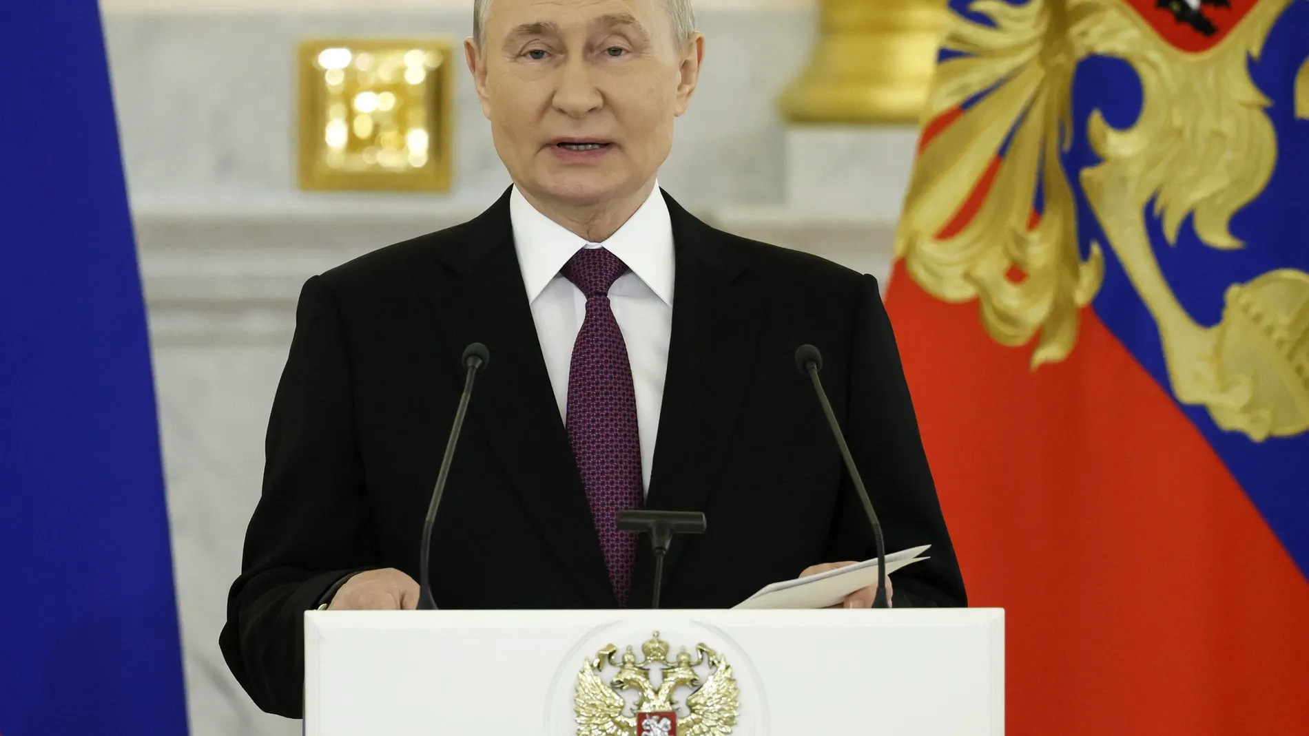 Moscow (Russian Federation), 05/11/2024.- Russian President Vladimir Putin (C) speaks during a ceremonial presentation of credentials by ambassadors in Moscow, Russia, 05 November 2024. Twenty eight newly arrived ambassadors presented their credentials to the Russian President. (Rusia, Moscú) EFE/EPA/YURI KOCHETKOV