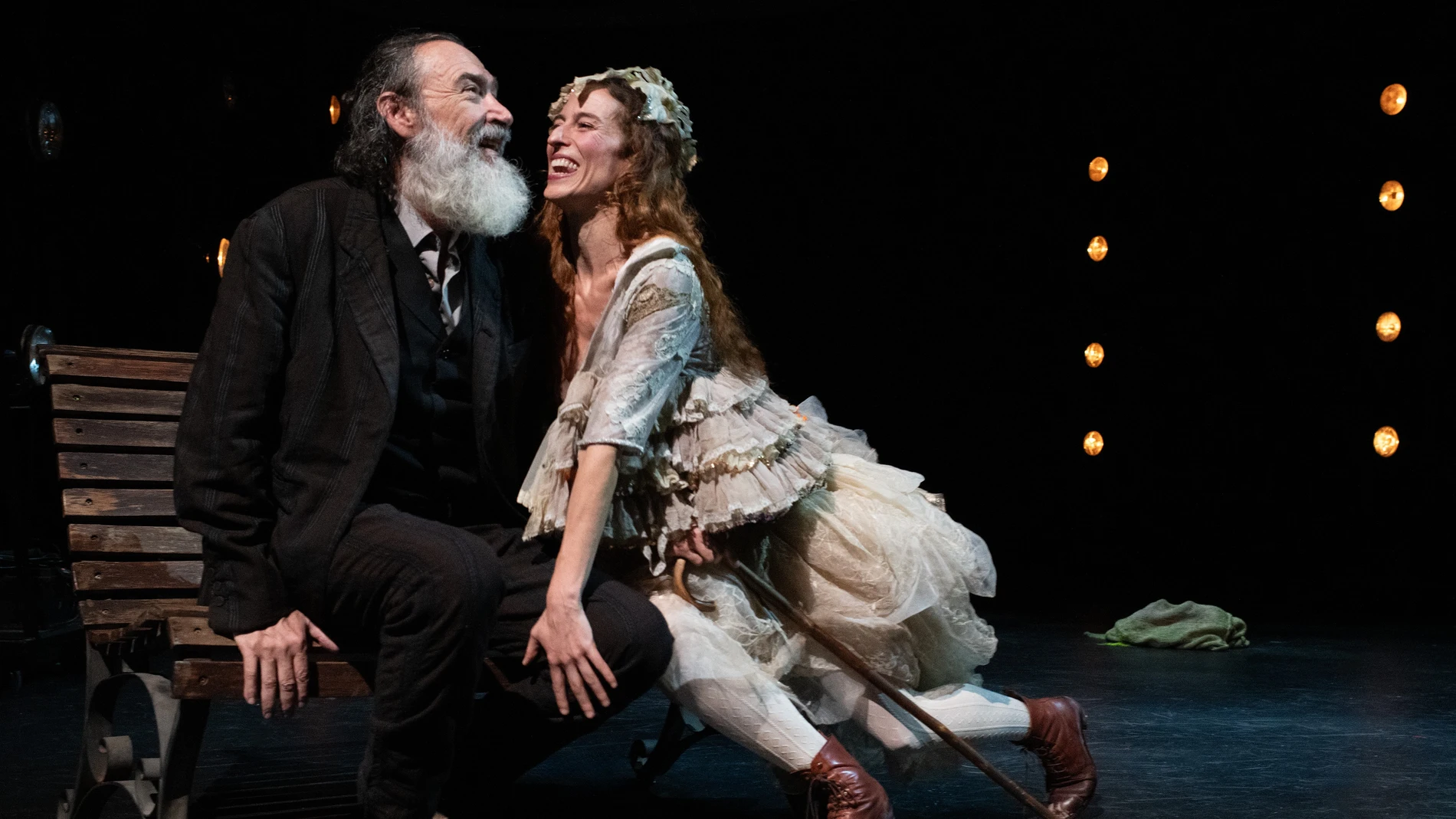 Ginés García Millán y Lara Grube forman parte del reparto de 'Luces de Bohemia'