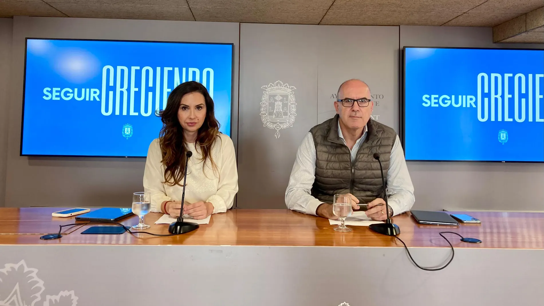 Imagen de la rueda de prensa de hoy para informar de los asuntos de la Junta de Gobierno Local de Alicante