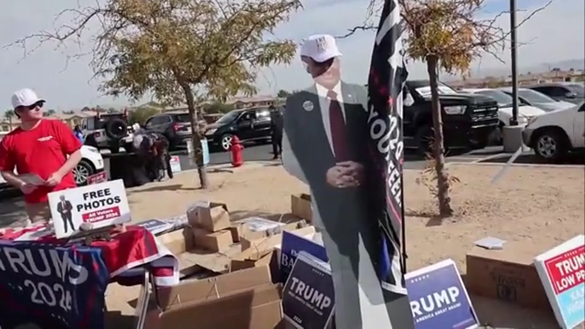 Trump gana terreno entre los votantes latinos del "muro azul" además de en Texas y Florida