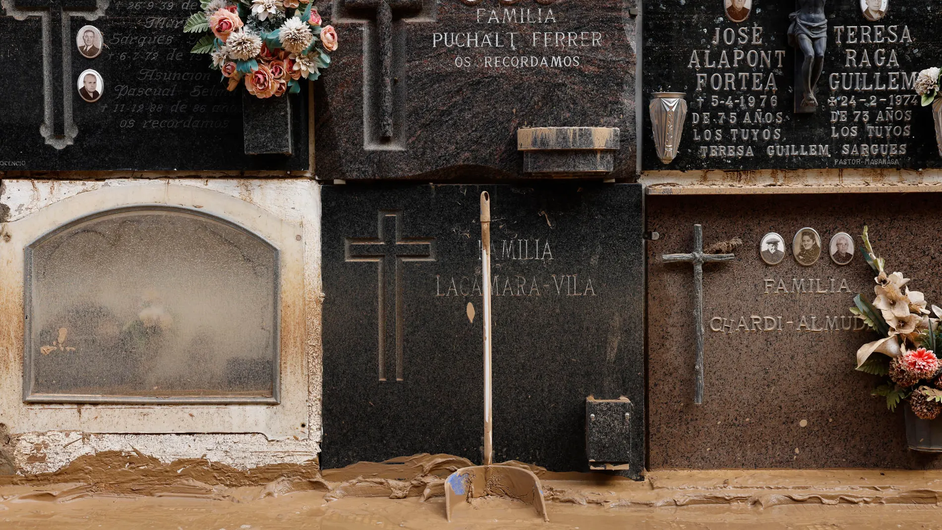 Estado del cementerio de Catarroja, Valencia, hoy miércoles