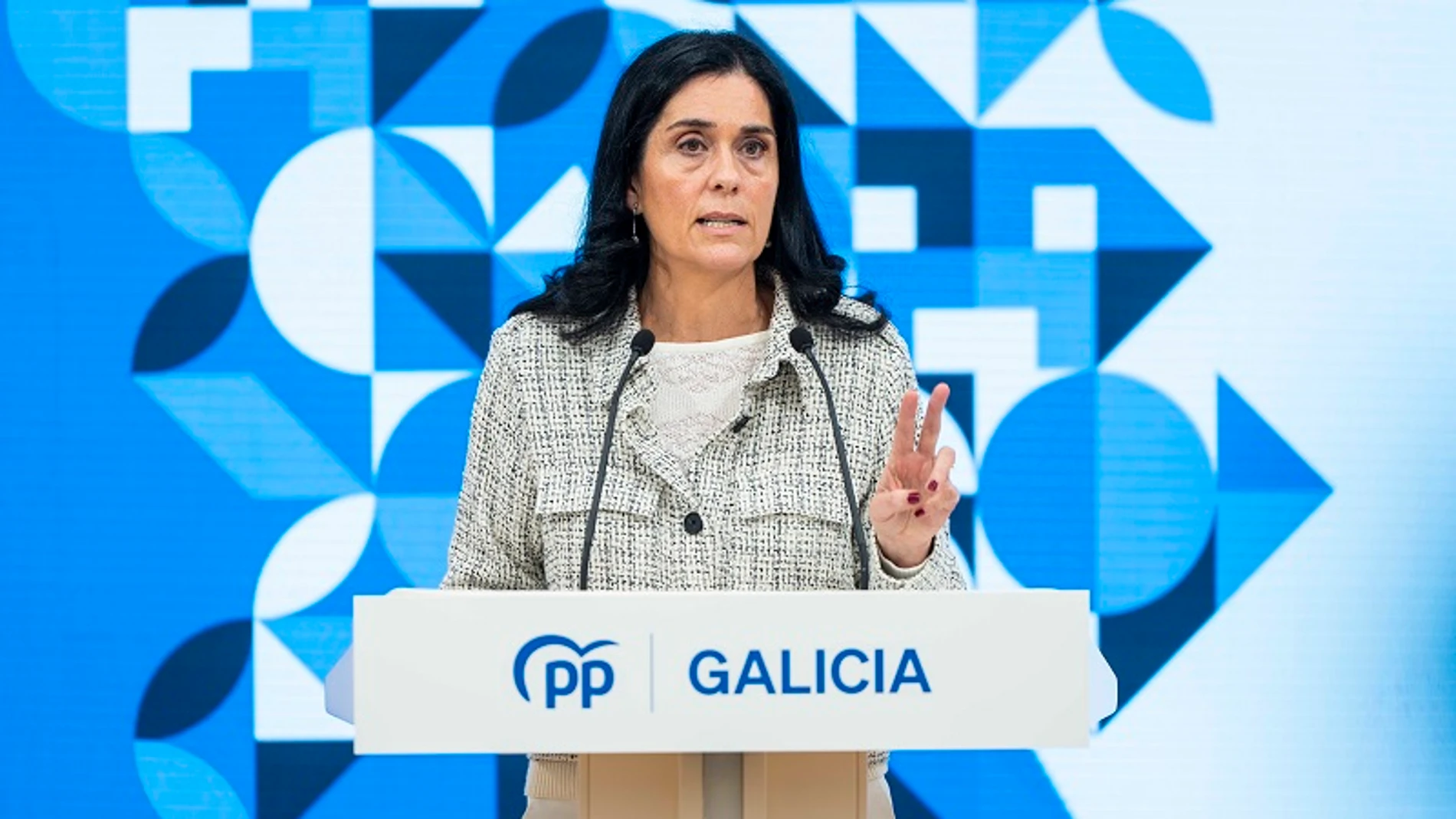 La número de los populares gallegos, Paula Prado, hoy, en su comparecencia antes los medios.