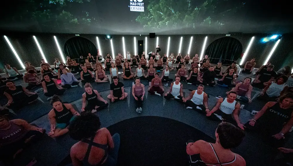 Clase de Yoga en “KO MAD FEST by OYSHO”