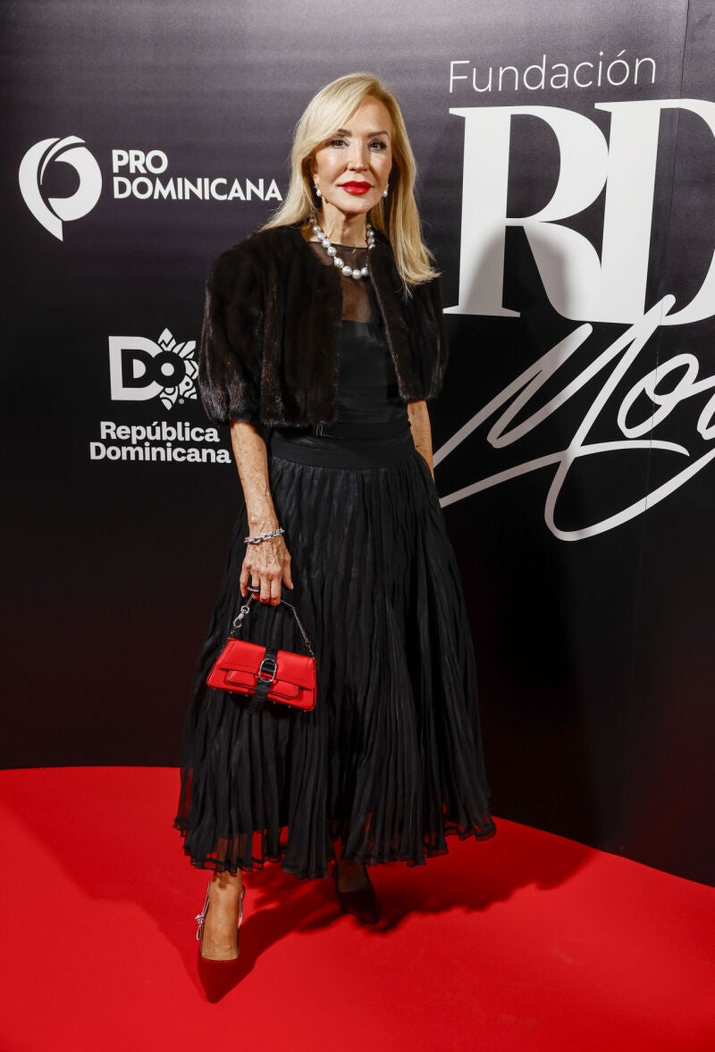 Carmen Lomana.