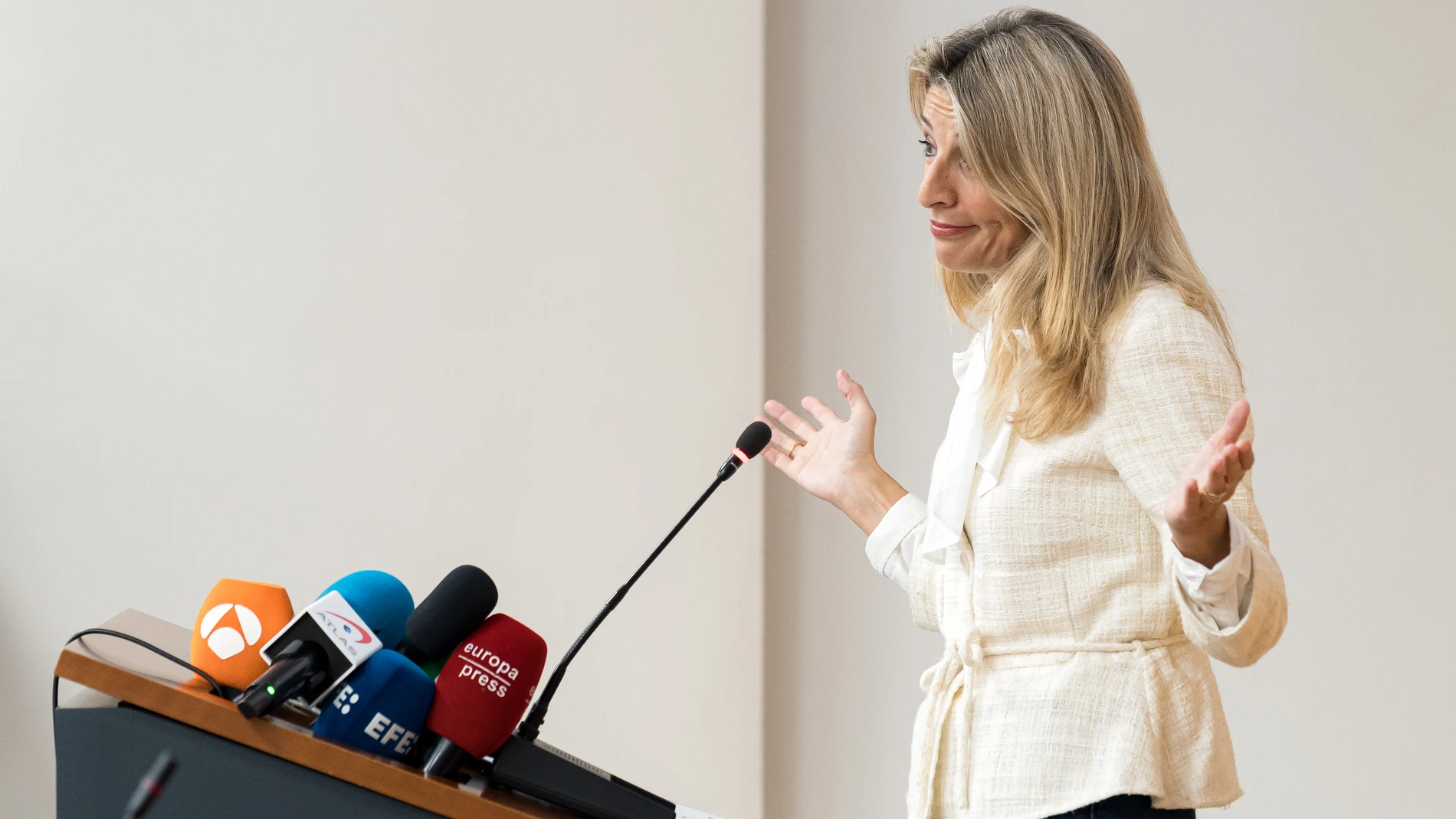 La vicepresidenta segunda y ministra de Trabajo y Economía Social, Yolanda Díaz, interviene en las jornadas de CCOO y el SIMA sobre 'Los organismos autónomos de solución de conflictos', en el Instituto Nacional de Administración Pública, a 7 de noviembre de 2024, en Madrid (España). Las jornadas organizadas por CCOO y el SIMA son sobre 'Los organismos autónomos de solución de conflictos’. 07 NOVIEMBRE 2024;CCOO;ECONOMIA Diego Radamés / Europa Press 07/11/2024