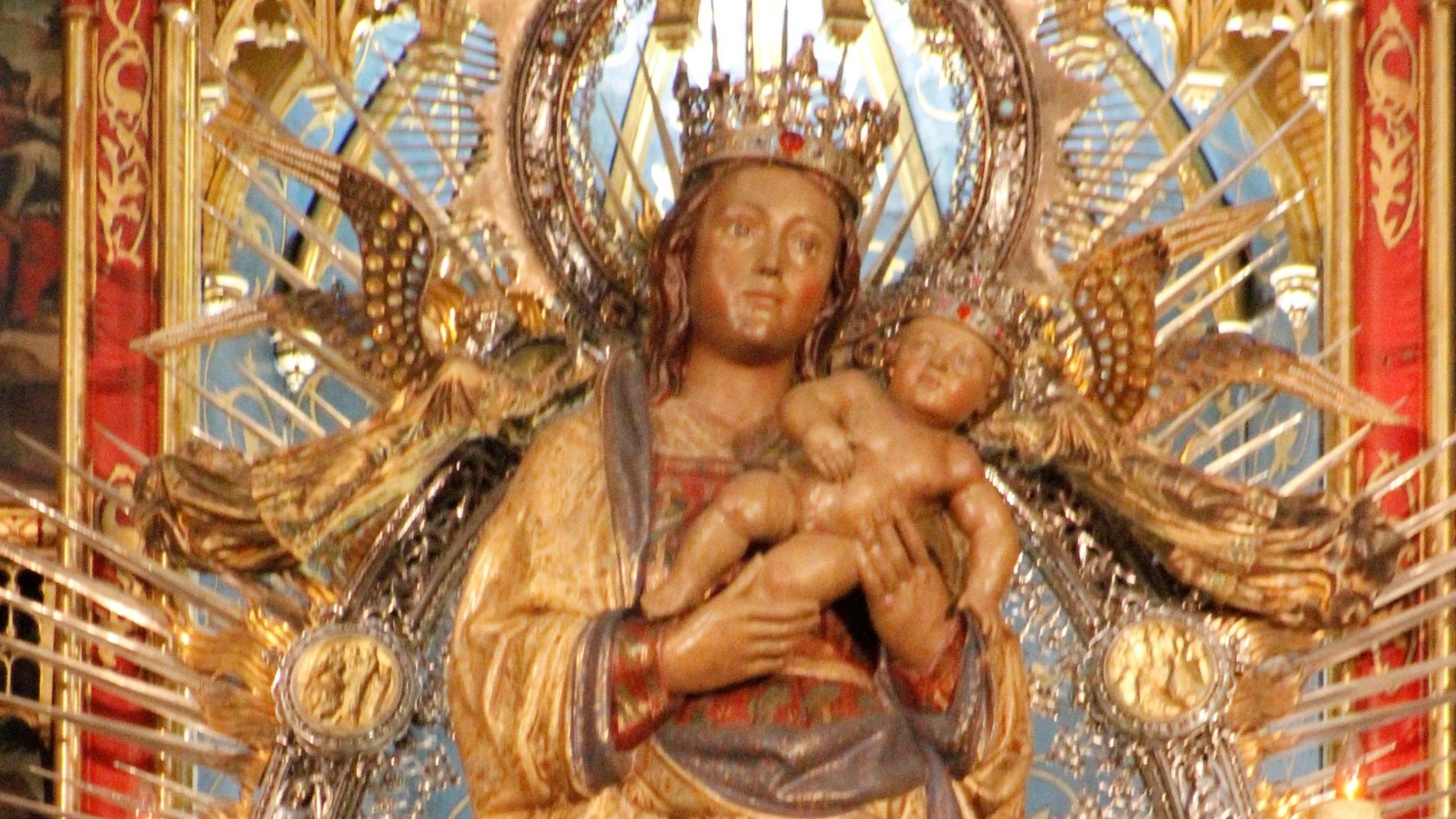 Imagen de la Virgen en la Catedral de La Almudena
