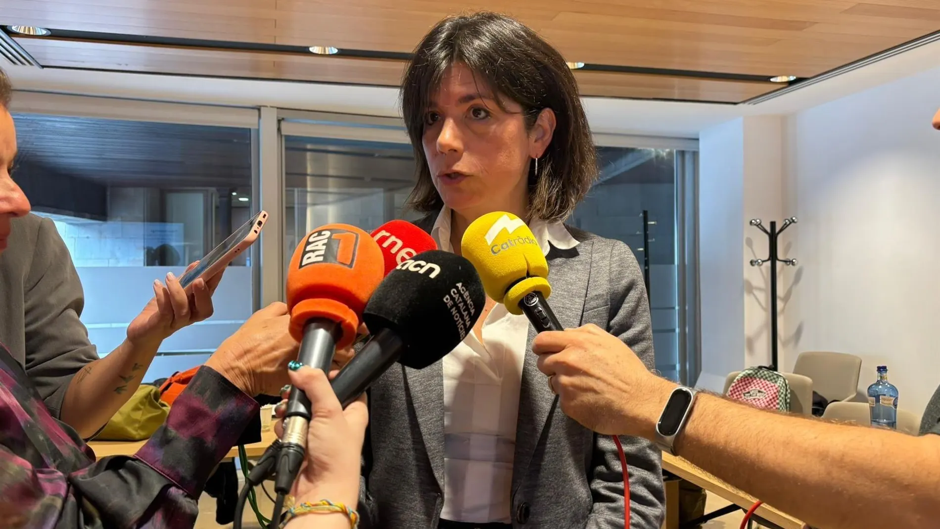 Barcelona quiere endurecer las multas por beber alcohol en la calle hasta los 3.000 euros