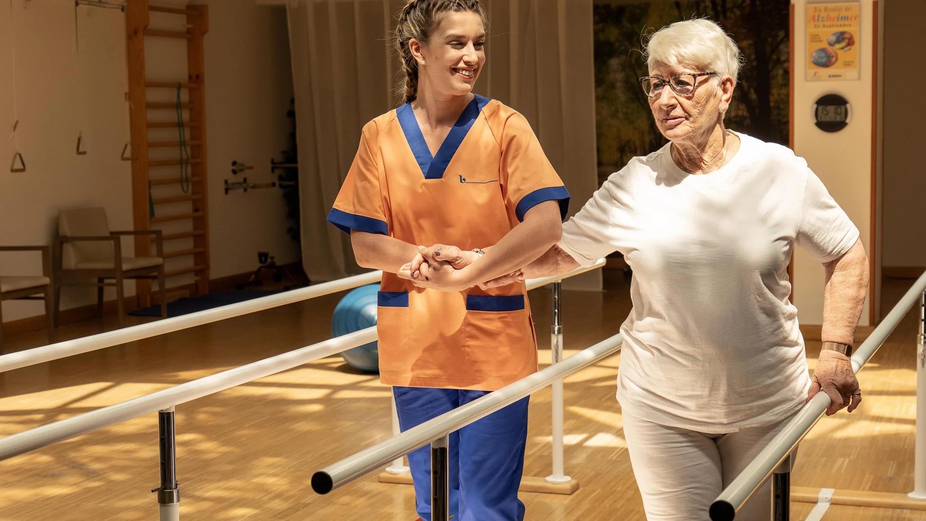 Rehabilitación tras una fractura por caída. REMITIDA / HANDOUT por OAFI Fotografía remitida a medios de comunicación exclusivamente para ilustrar la noticia a la que hace referencia la imagen, y citando la procedencia de la imagen en la firma 08/11/2024