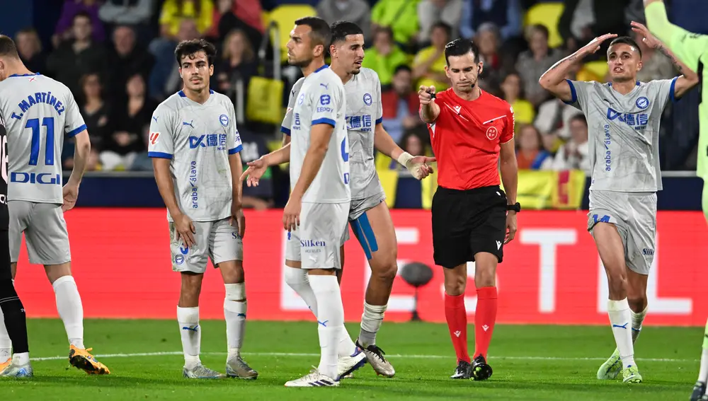 VILLARREAL ALAVÉS