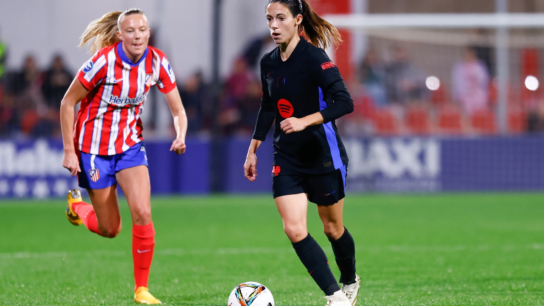 Aitana Bonmati of FC Barcelona in action during the Spanish Women League, Liga F, football match played between Atletico de Madrid and FC Barcelona at Centro Deportivo Alcala de Henares on November 9, 2024 in Madrid, Spain. AFP7 09/11/2024 ONLY FOR USE IN SPAIN