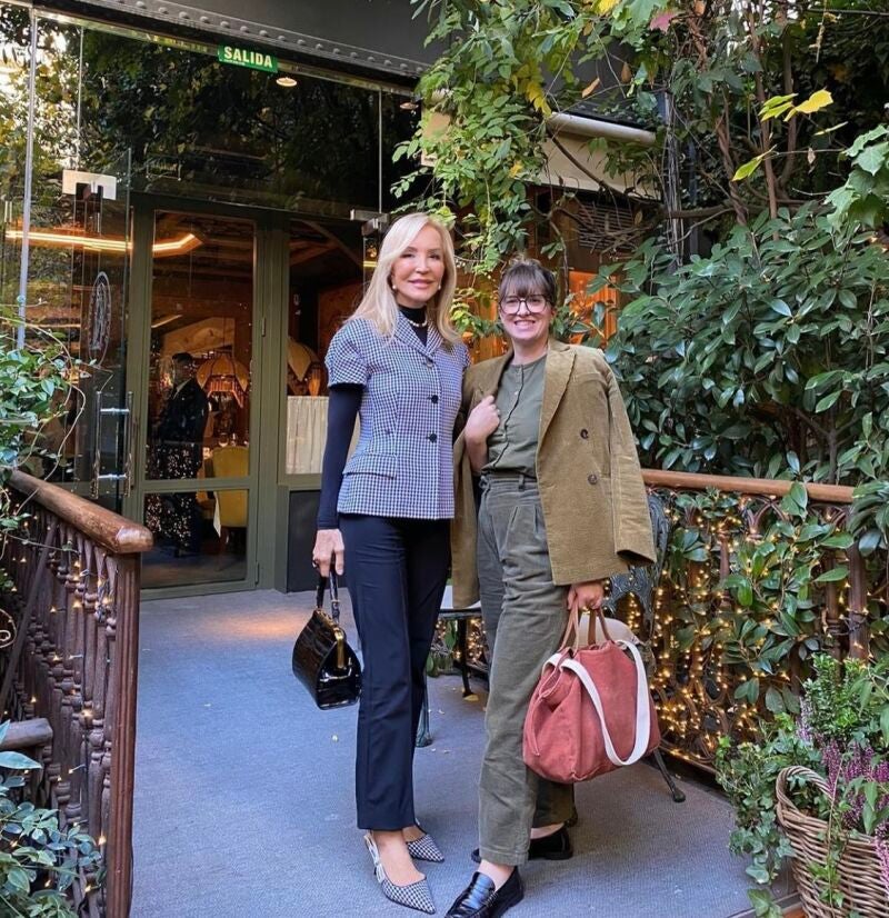 El look vichy de Carmen Lomana.