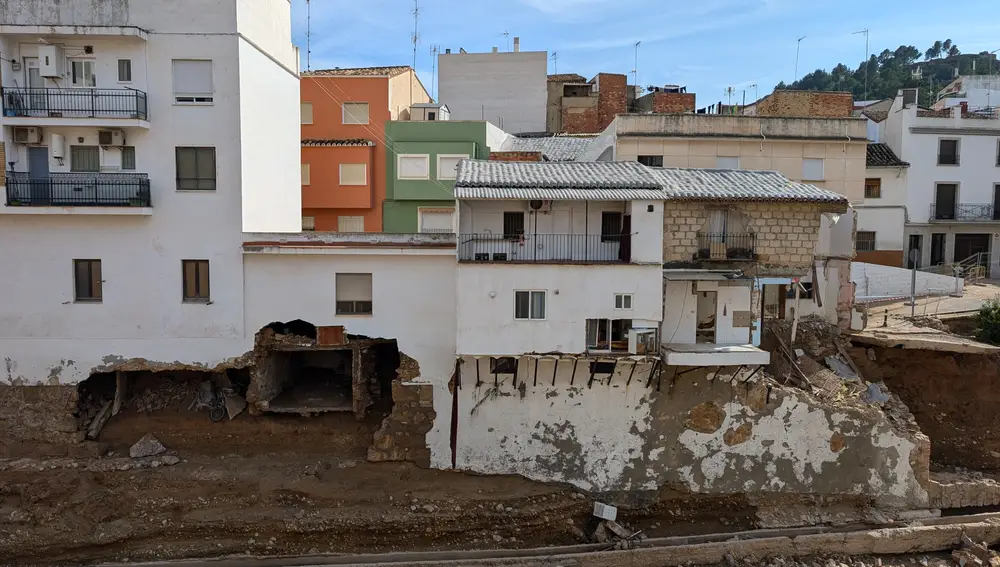 Las casas más dañadas ya están siendo derribadas. Por el momento ninguna empresa ha prometido que pueda apuntalar los cimientos