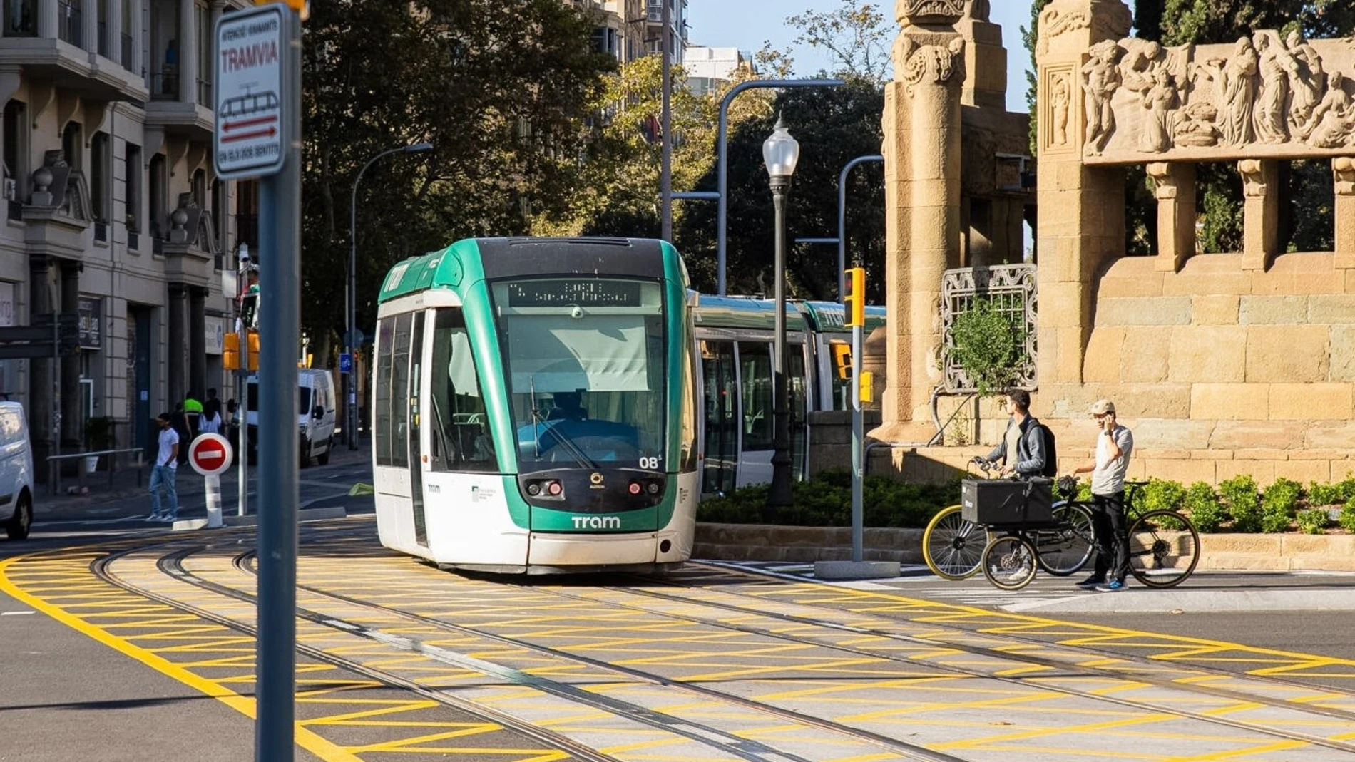 Imagen del nuevo tramo del tranvía, correspondiente a la primera fase de la conexión del tranvía por la Diagonal REMITIDA / HANDOUT por AJUNTAMENT DE BARCELONA Fotografía remitida a medios de comunicación exclusivamente para ilustrar la noticia a la que hace referencia la imagen, y citando la procedencia de la imagen en la firma 10/11/2024