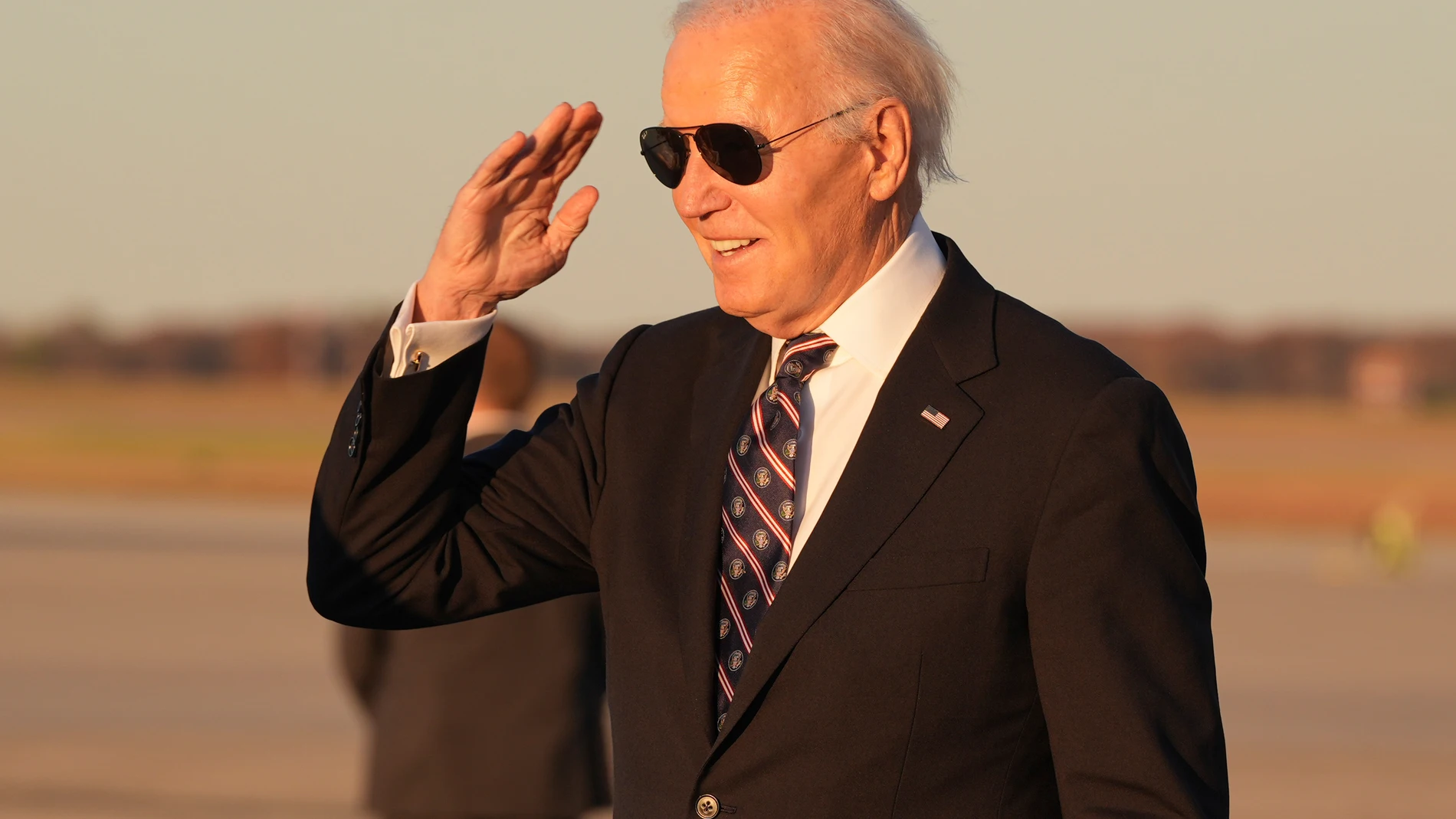 President Joe Biden salutes as he arrives on Air Force One, at Joint Base Andrews, Md., Monday, Nov. 11, 2024, as he returns from Delaware. (AP Photo/Jacquelyn Martin)