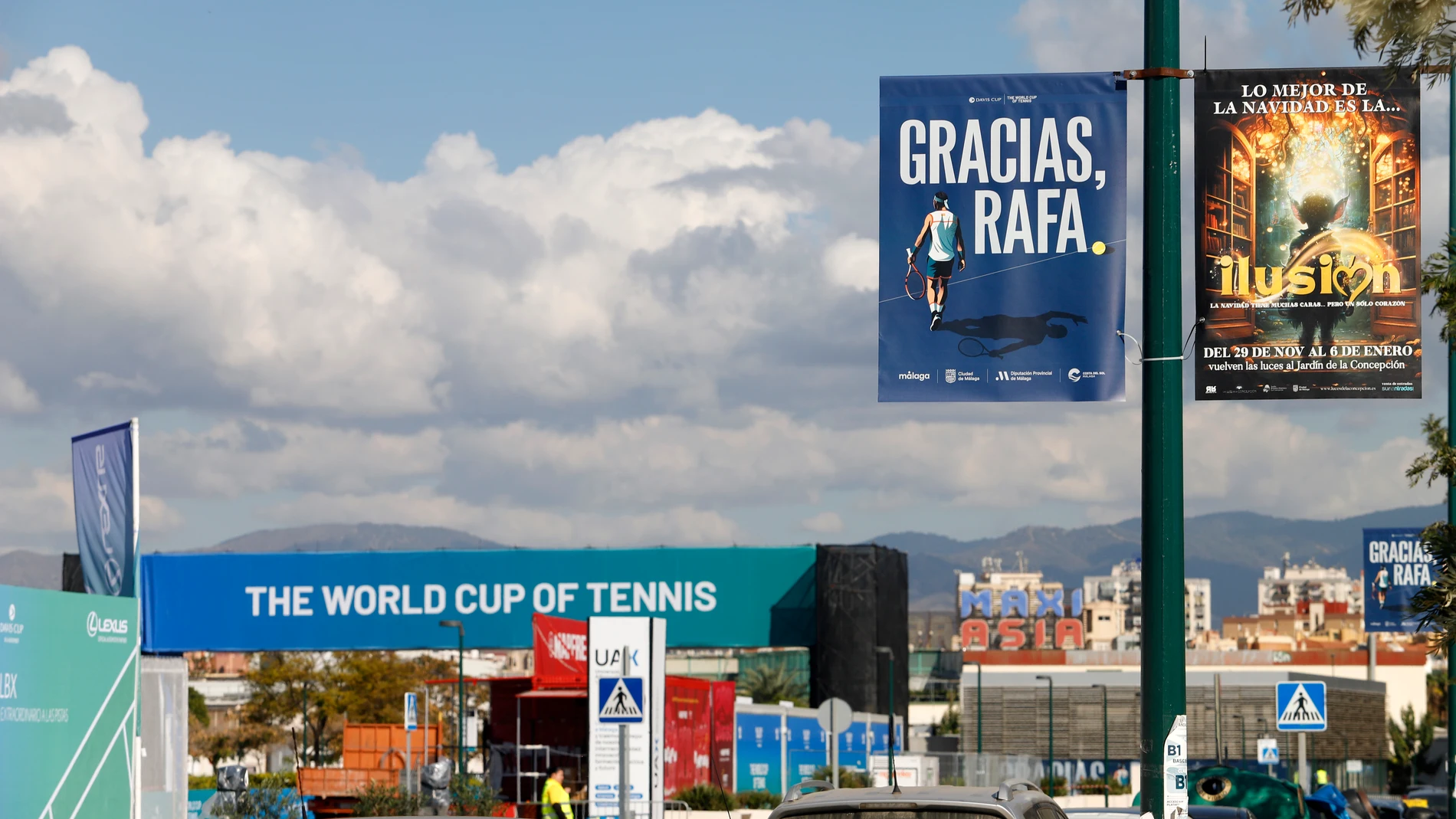 Bajo el lema ‘Gracias, Rafa’ la ciudad de Málaga le rinde homenaje al mejor tenista español de la historia, a 12 de noviembre de 2024 en Málaga (Andalucía, España). La ciudad de Málaga acoge, desde mañana, la fase final de la Billie Jean King Cup y la Copa Davis. El tenista español, Rafael Nadal, jugará su último torneo antes de su retirada de las pistas.12 NOVIEMBRE 2024Álex Zea / Europa Press12/11/2024