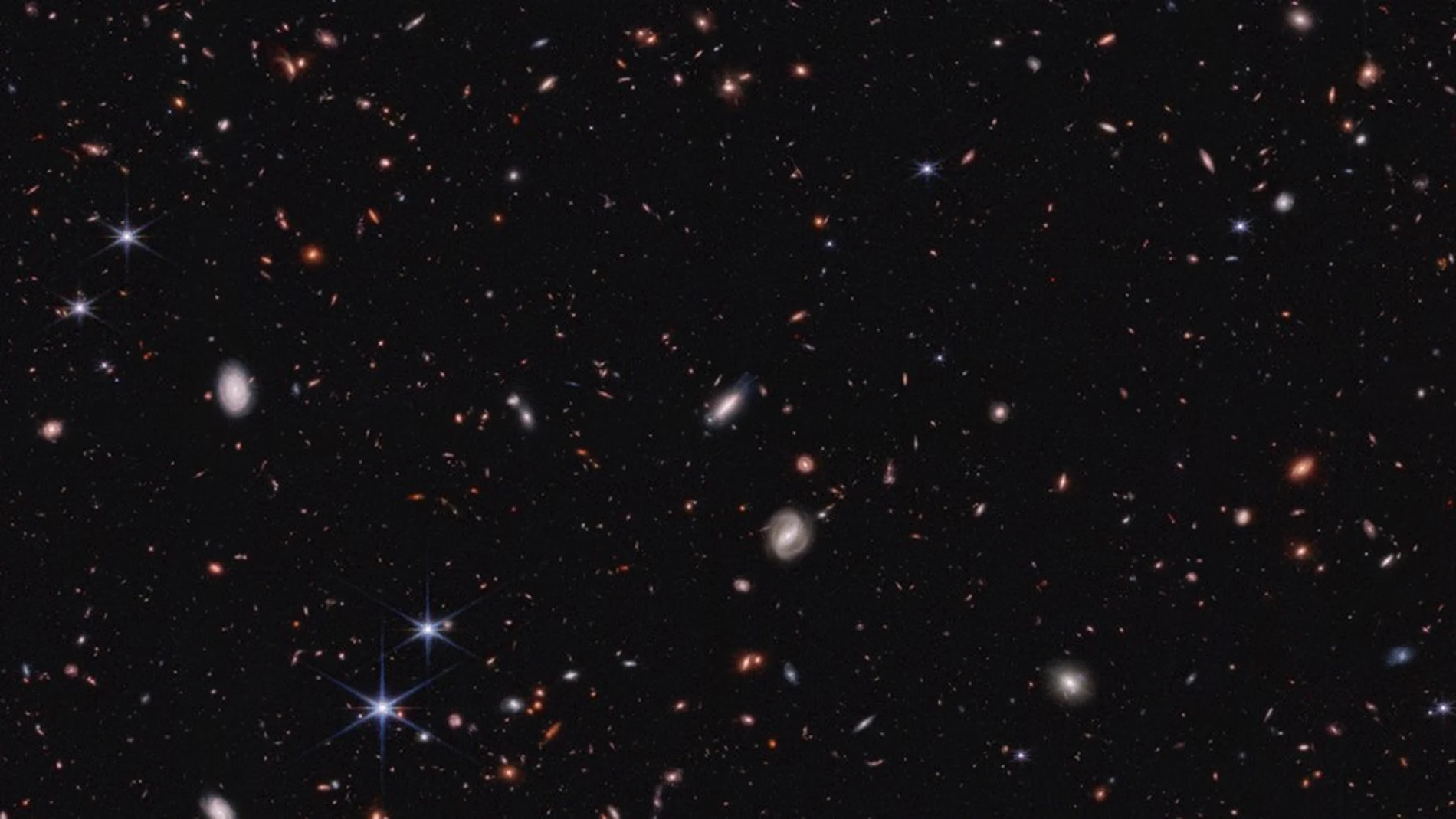 Protogalaxias observadas por el Telescopio Espacial James Webb