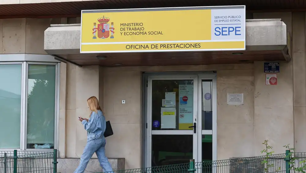 Economía.- El SEPE dicta una resolución para regular la tramitación de prestaciones por desempleo de afectados por DANA