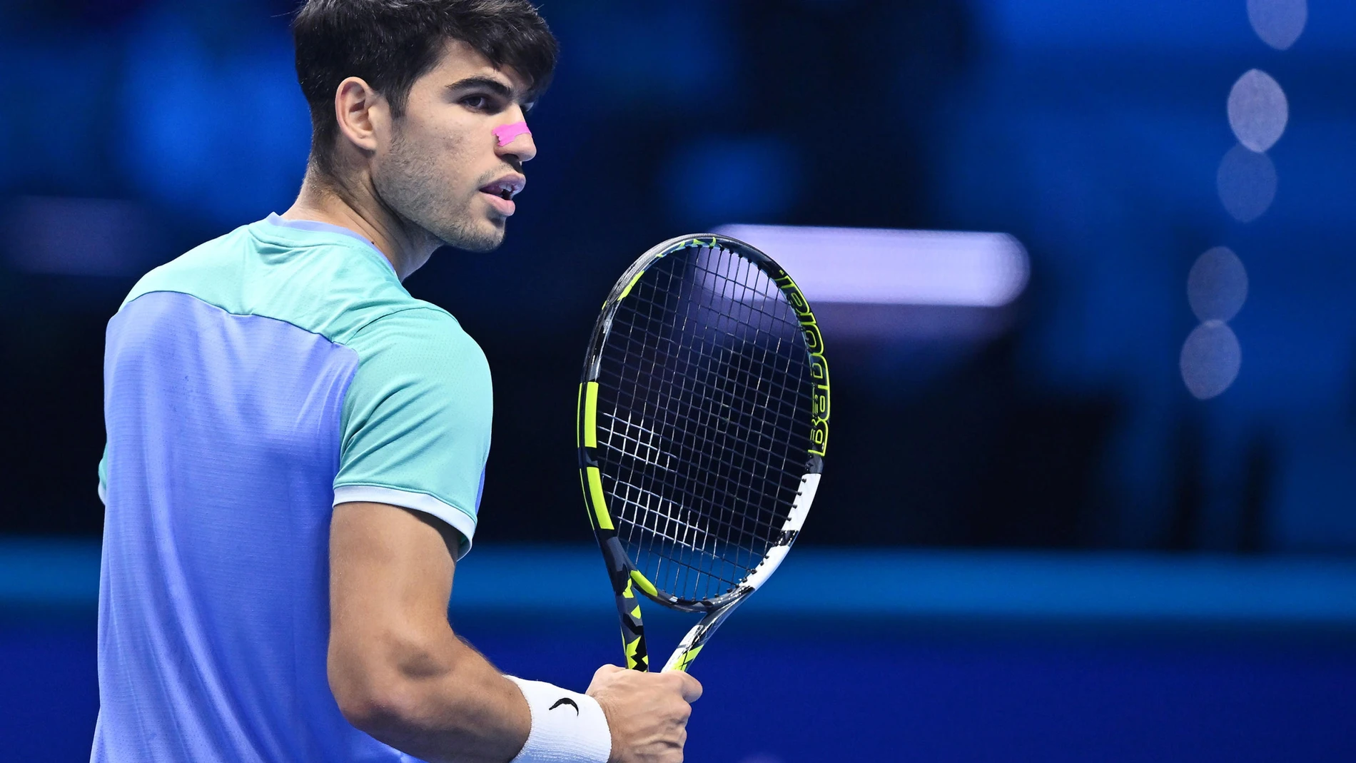 Turin (Italy), 13/11/2024.- Carlos Alcaraz of Spain looks on during his Round Robin match against Andrey Rublev of Russia at the Nitto ATP Finals in Turin, Italy, 13 November 2024. (Tenis, Italia, Rusia, España) EFE/EPA/ALESSANDRO DI MARCO