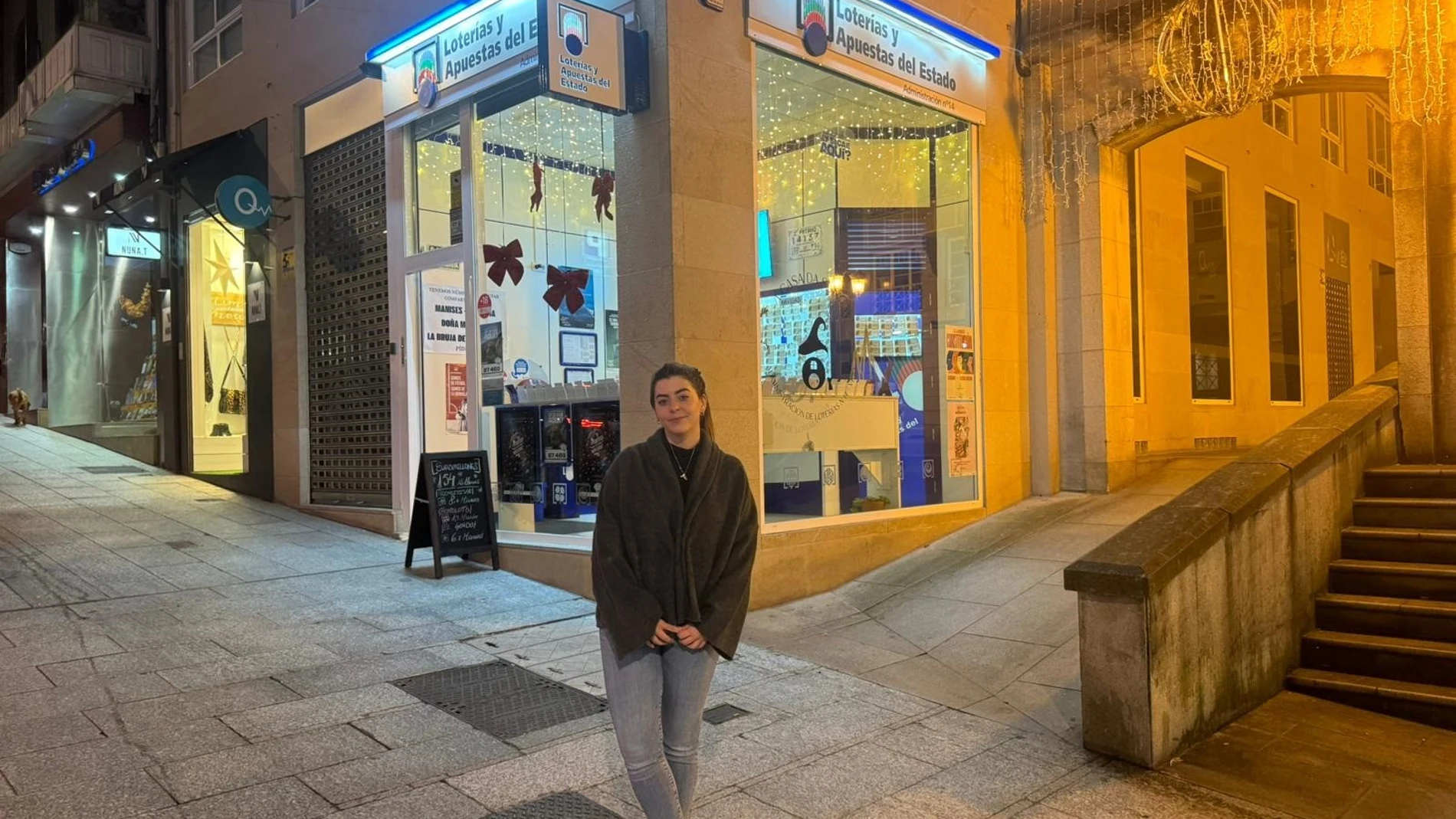 La dueña de la Administración de Lotería de Vigo protagonista del anuncio de Navidad, Sara Martínez REMITIDA / HANDOUT por SARA MARTÍNEZ Fotografía remitida a medios de comunicación exclusivamente para ilustrar la noticia a la que hace referencia la imagen, y citando la procedencia de la imagen en la firma 14/11/2024