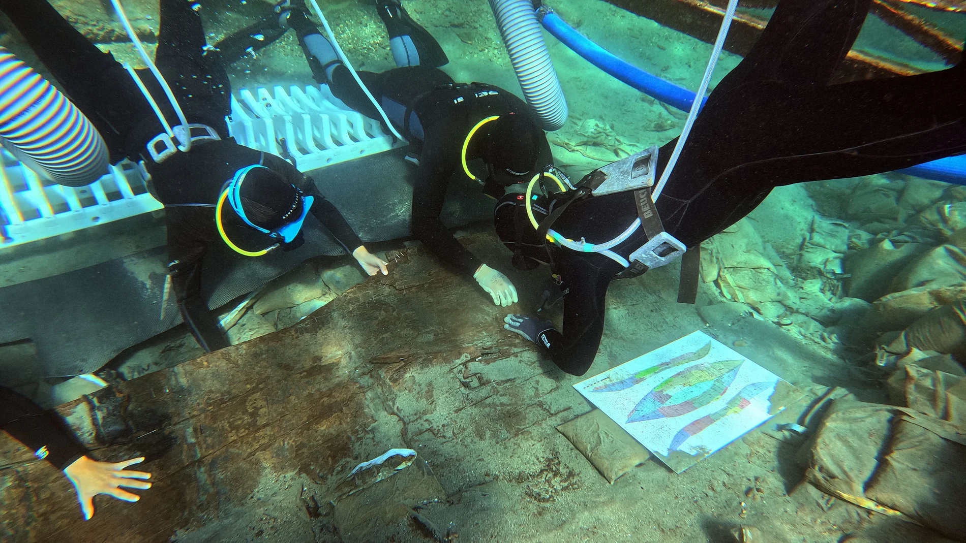 La Universidad de Alicante (UA) participa en el proyecto de extracción del barco de época fenicia 'Mazarrón 2'