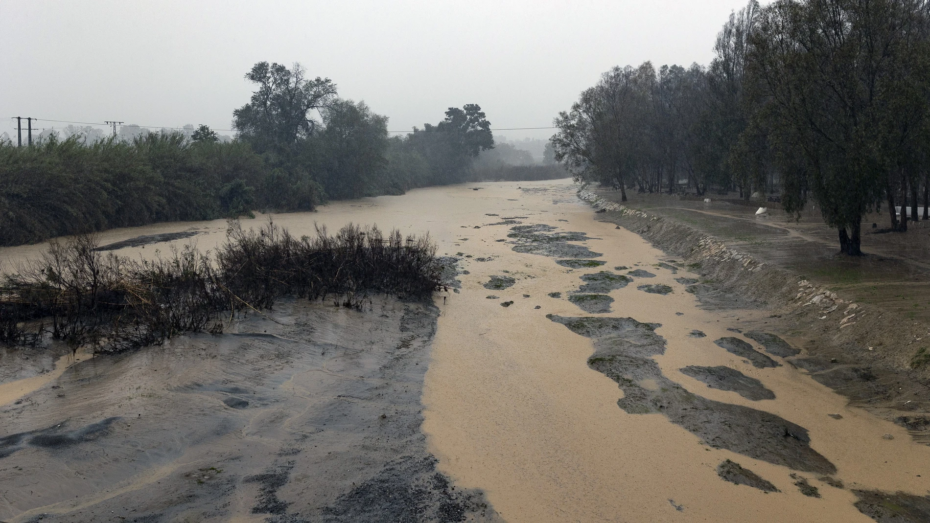 El río Guadalhorce, en Málaga, durante el episodio más crítico de la DANA