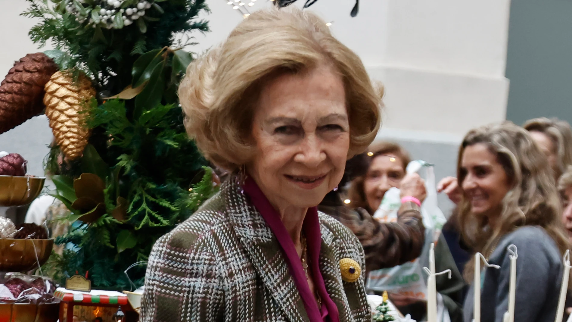 La Reina Sofía durante su visita al Rastrillo Nuevo Futuro, a 15 de noviembre de 2024, en Madrid (España)RASTRILLO;NUEVO FUTURO;REINA SOFÍA;15 NOVIEMBRE 2024Antonio Gutiérrez / Europa Press15/11/2024