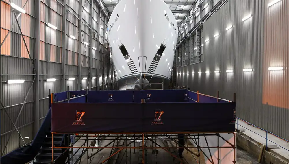 Reparación de buque en Freire Shipyard