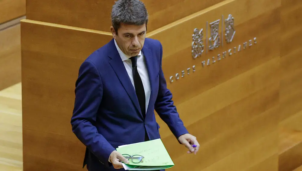 El president de la Generalitat, Carlos Mazón, comparece ante Les Corts