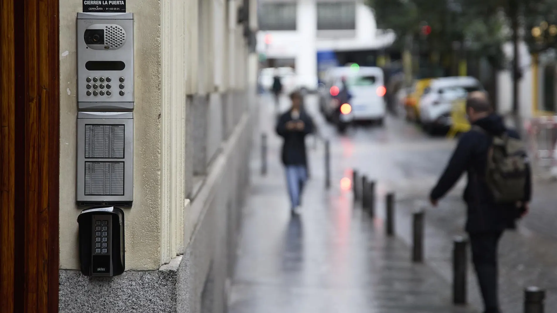 Carabante insta a Airbnb a colaborar "anunciando sólo VUT legales" y considera que deben tener "una fiscalidad mayor"