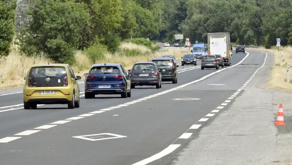 Esta es la nueva señal con forma de diamante que la DGT podría instalar en España: su significado te sorprenderá.