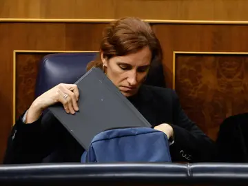 La ministra de Sanidad, Mónica García, durante el último pleno del Congreso de los Diputados. La ministra de Sanidad, Mónica García, durante el último pleno del Congreso de los Diputados.
