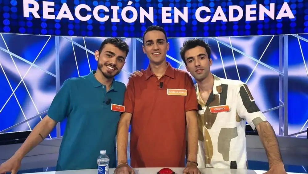 Raúl, Borjamina y Bruno, los Mozos de Arousa