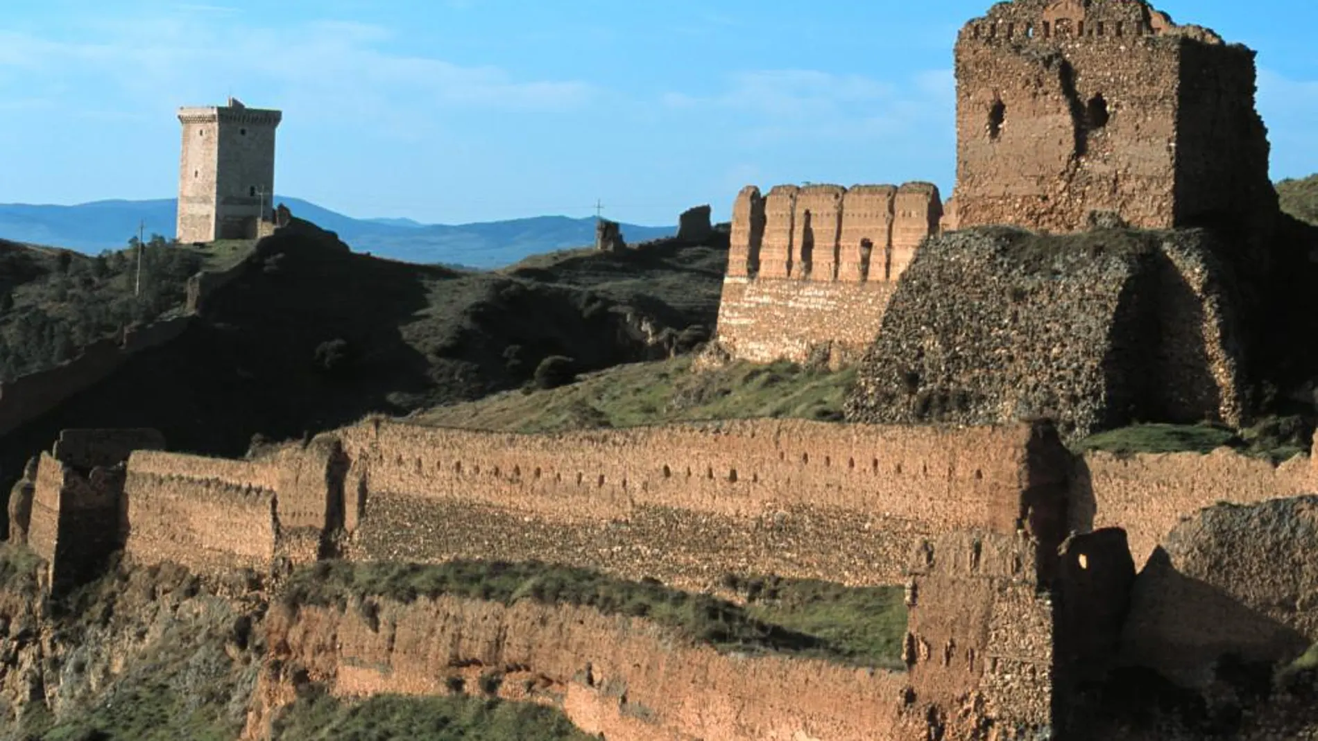 No es famoso, pero debería: el pueblo zaragozano con una muralla de 4 kilómetros
