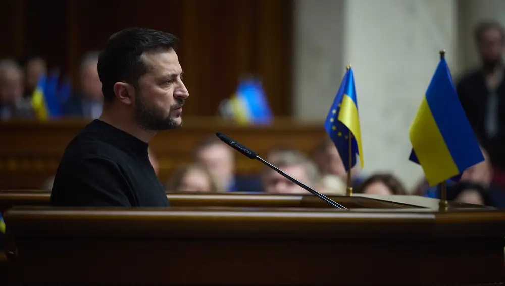 Ucrania.- Zelenski alerta de que Ucrania "perderá" la guerra si EEUU corta su financiación militar