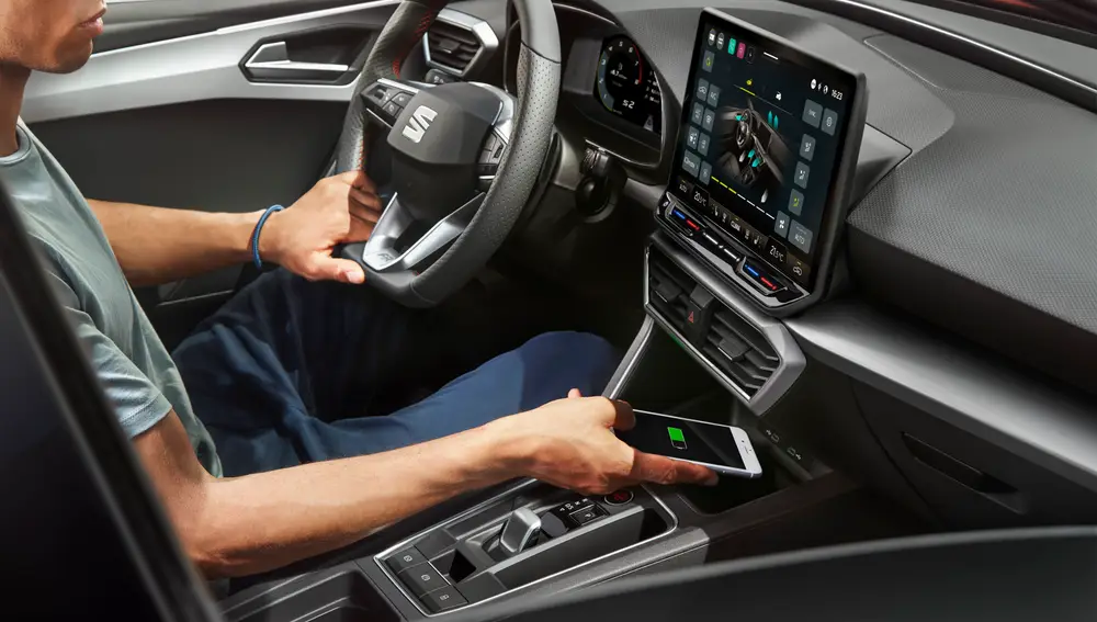 León PHEV