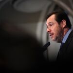 Economía/Transportes.- Óscar Puente plantea el objetivo de convertir a Renfe en una Aena, cotizada y líder en el mundo