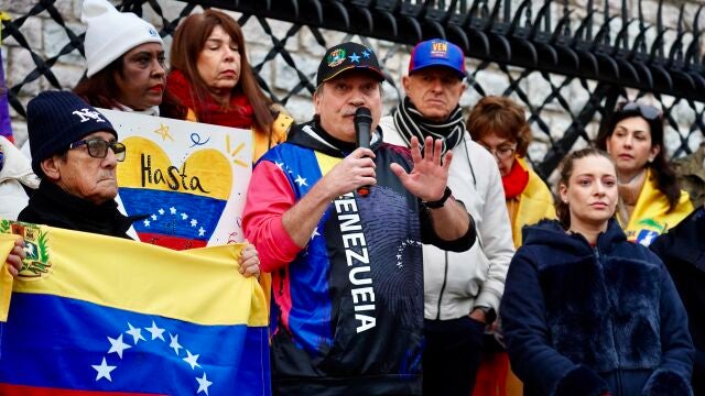 Concentración del exilio venezolano en León para apoyar a Edmundo González con la presencia de la diputada del PP, Ester Muñoz Concentración del exilio venezolano en León para apoyar a Edmundo González con la presencia de la diputada del PP, Ester Muñoz