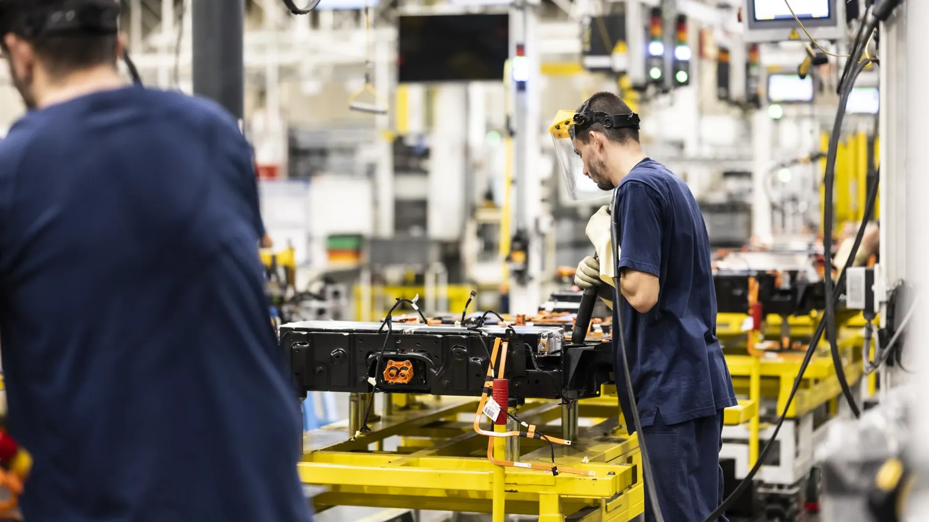 Economía/Macro.- La producción industrial vuelve a terreno negativo tras caer un 3,4% en noviembre