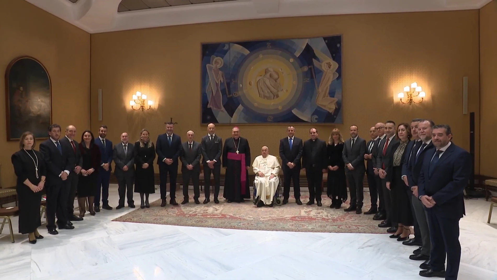 Los miembros del consejo rector y directivos de Coviran en la audiencia con el Papa Francisco