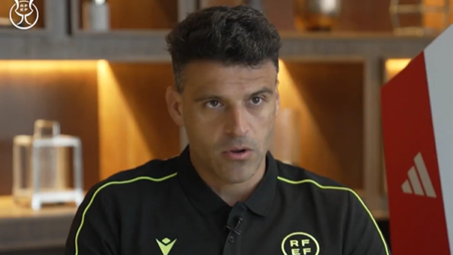Gil Manzano arbitra hoy la final de la Supercopa