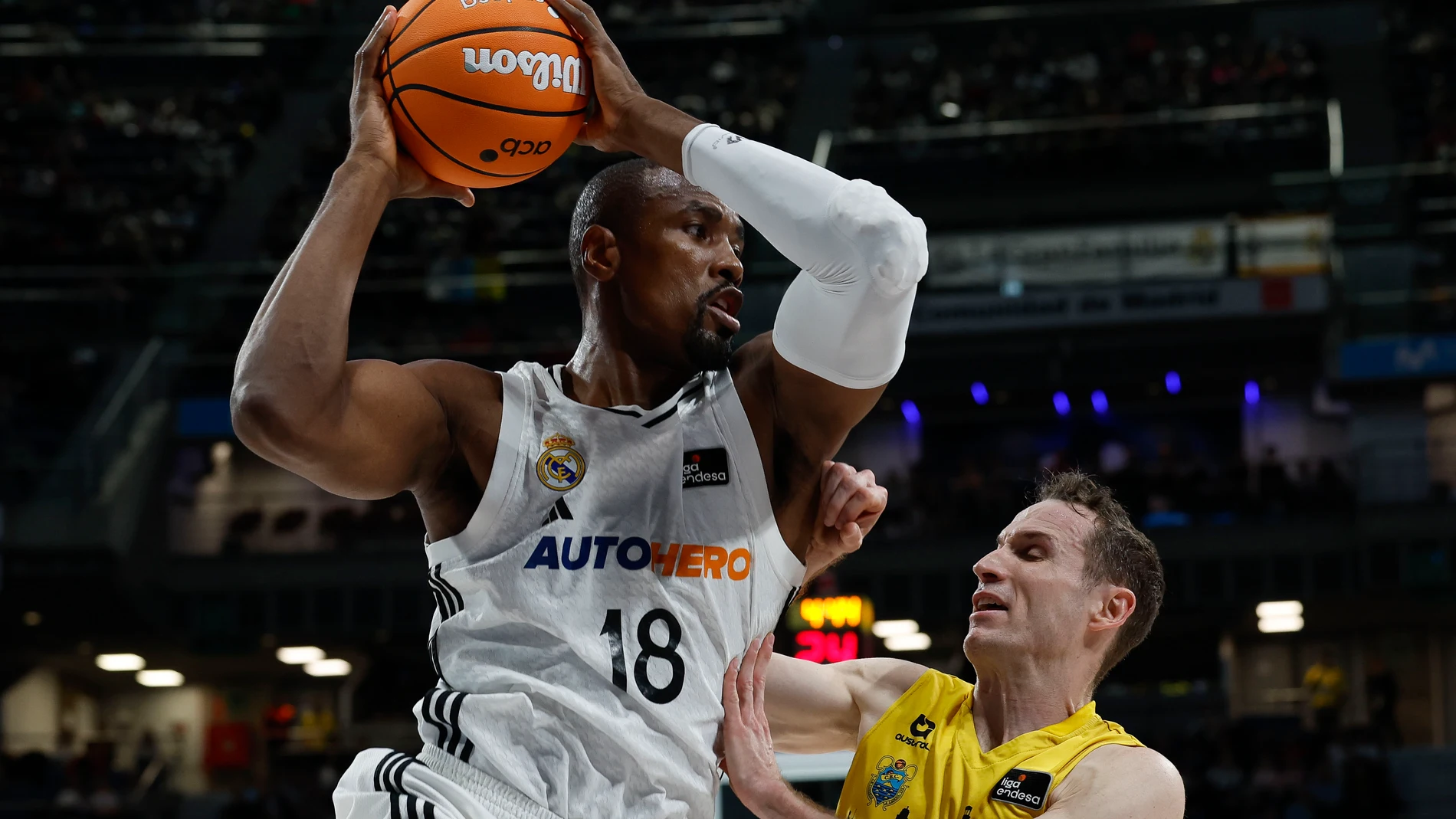 Ibaka cuajó uno de sus mejores partidos con el Real Madrid