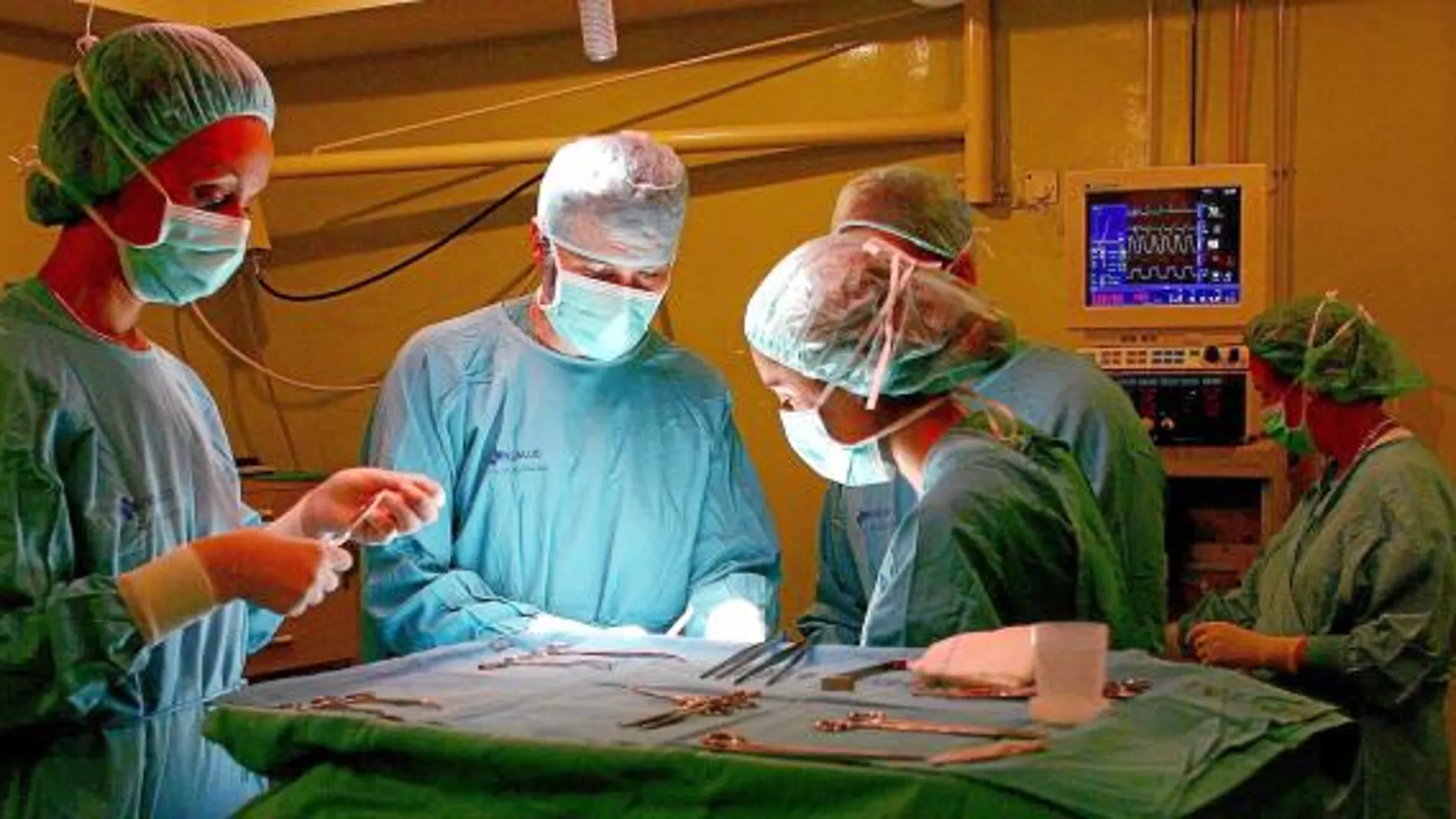Operación quirúrgica en un hospital de la Comunidad