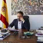 Abascal asegura que apoyaría una moción de censura del PP con Junts "para ir a elecciones y sin cesiones al separatismo"