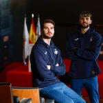 Entrevista a los hermanos mellizos y jugadores de la selección Española de Balonmano, Djordje y Petar Cikusa. 