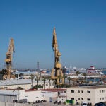 Instalaciones de los astilleros de Navantia en Cádiz